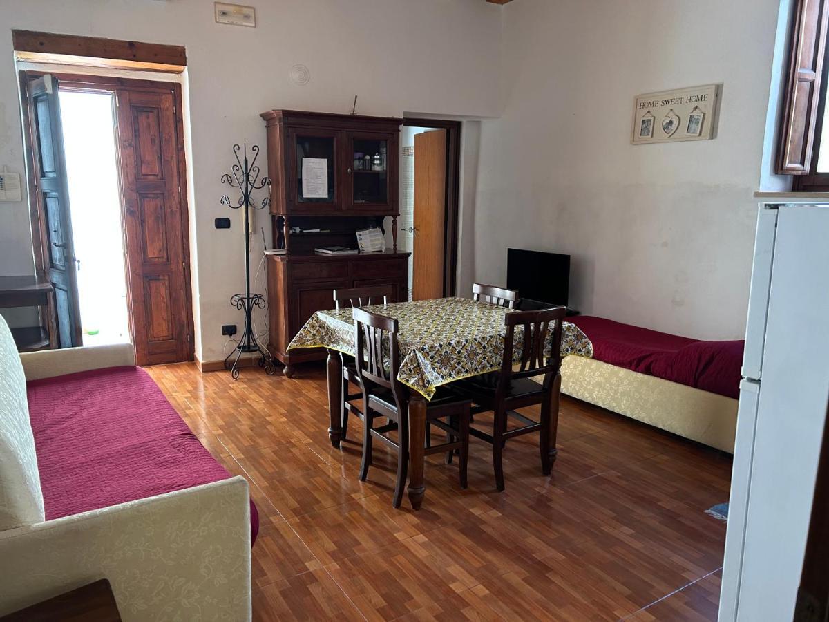 Casuzza Maniace, Vicolo Plemmirio Siracusa